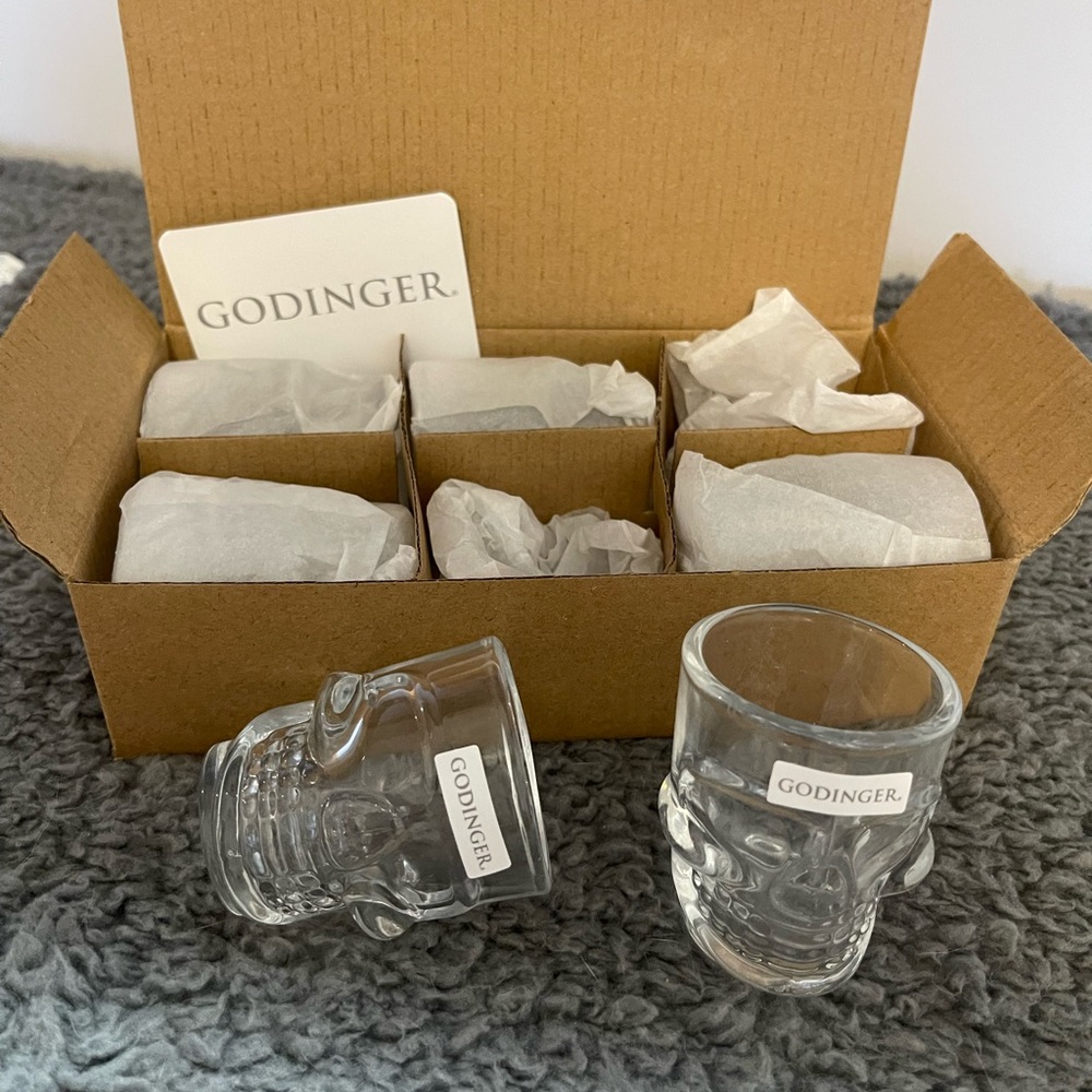 Skull shot glasses